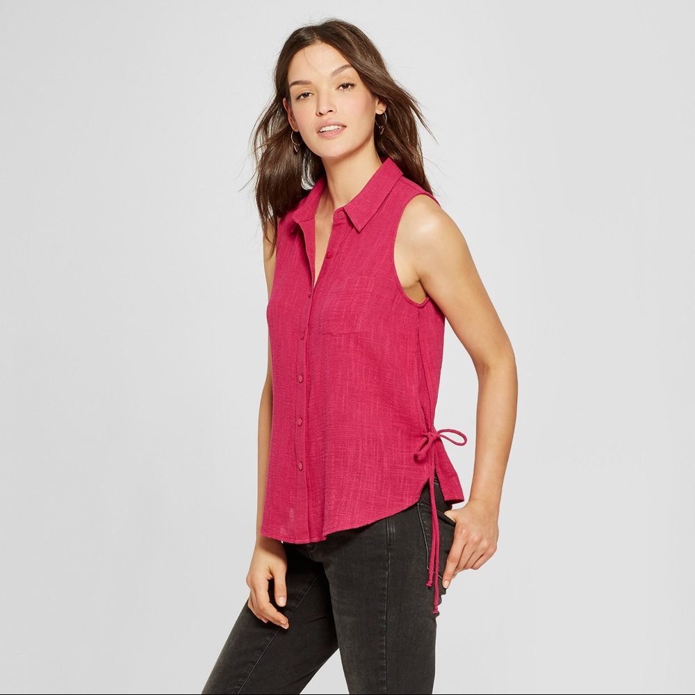 Universal Thread Side Tie Button Front Tank NWT
